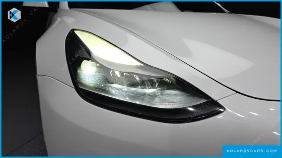 TESLA MODEL 3 STANDARD RANGE PLUE RWD