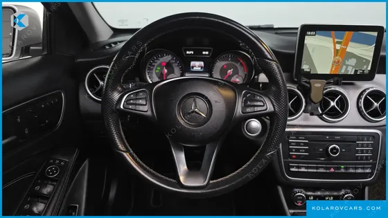 MERCEDES GLA-CLASS GLA200 D 4MATIC