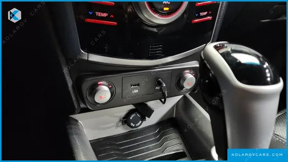 KGM - SSANGYONG TIVOLI VX 2WD