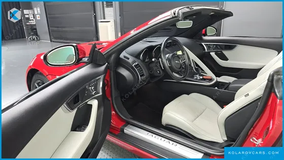 JAGUAR F-TYPE P300 CONVERTIBLE