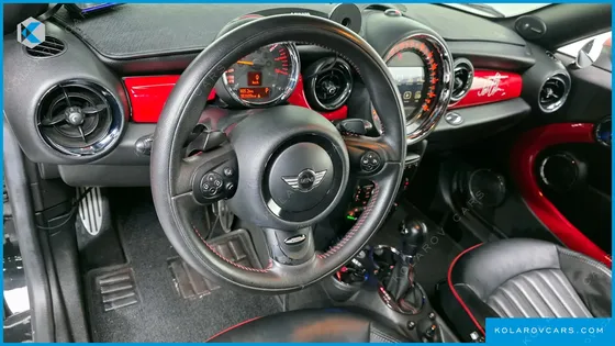 MINI COUPE JCW