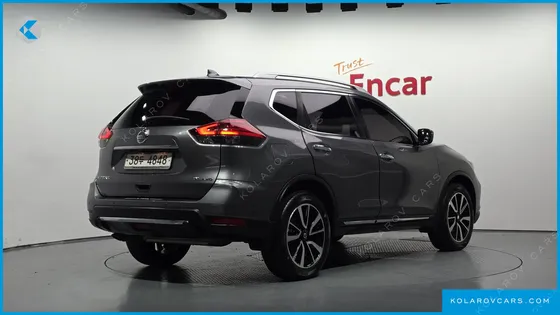 NISSAN X-TRAIL 2.5 TECH 4WD