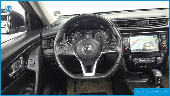 NISSAN X-TRAIL 2.5 TECH 4WD