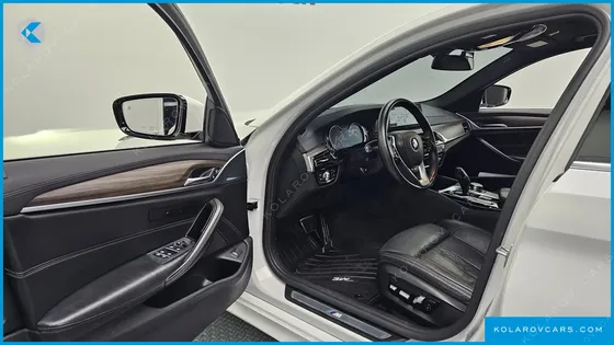 BMW 5 SERIES 530I XDRIVE M SPORT PACKAGE PLUS
