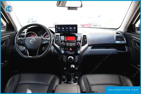 KGM - SSANGYONG TIVOLI VX 2WD