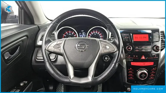 KGM - SSANGYONG TIVOLI VX 2WD