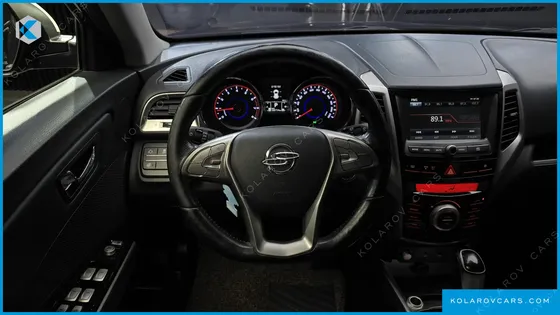 KGM - SSANGYONG TIVOLI LX 2WD