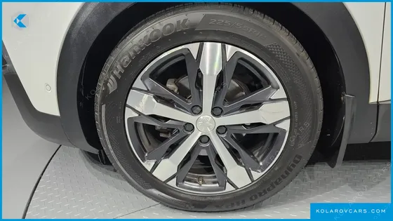 PEUGEOT 5008 1.6 BLUEHDI ALLURE