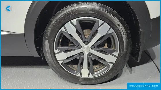 PEUGEOT 5008 1.6 BLUEHDI ALLURE