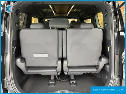 TOYOTA ALPHARD 2.5 HEV EXECUTIVE AWD
