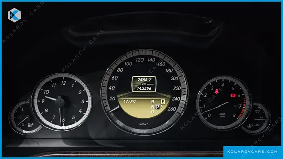 MERCEDES E-CLASS E300 ELEGANCE