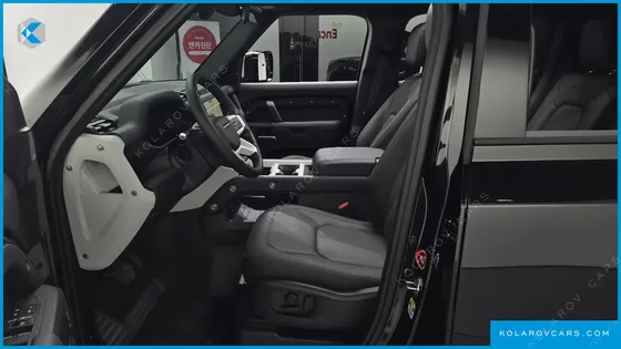 LAND ROVER DEFENDER 110 P300 X-DYNAMIC SE