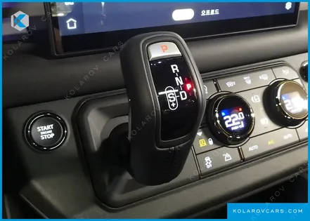 LAND ROVER DEFENDER 110 P635 OCTA EDITION 1