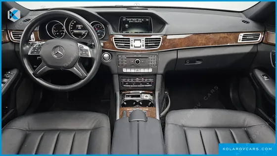 MERCEDES E-CLASS E300 ELEGANCE