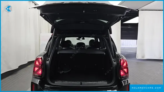 MINI COUNTRYMAN JCW LAUNCH PACK
