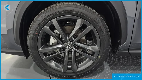 LEXUS NX PREMIUM