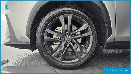 LEXUS NX PREMIUM