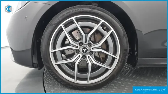 MERCEDES E-CLASS E220D 4MATIC AMG LINE