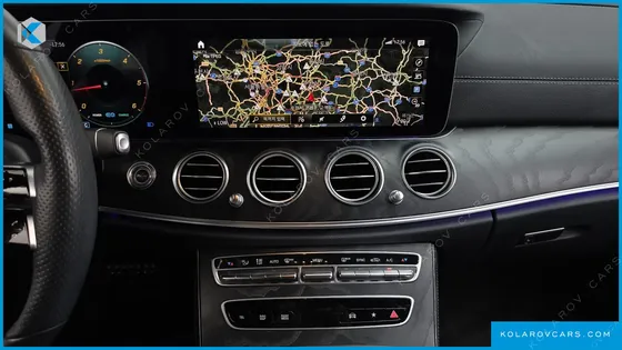 MERCEDES E-CLASS E220D 4MATIC AMG LINE