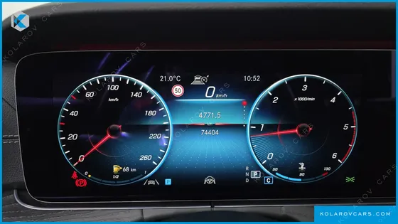 MERCEDES E-CLASS E220D 4MATIC AMG LINE