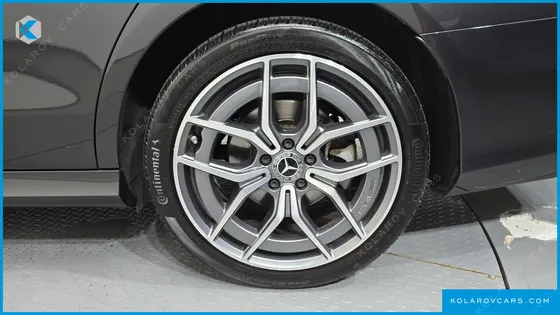 MERCEDES E-CLASS E220D 4MATIC AMG LINE