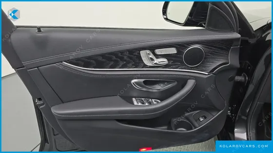 MERCEDES E-CLASS E220D 4MATIC AMG LINE
