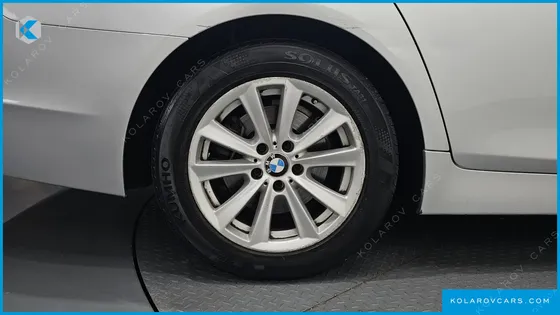 BMW 5 SERIES 528I
