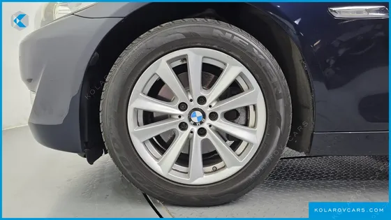 BMW 5 SERIES 520D