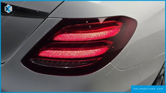 MERCEDES E-CLASS E220D AVANTGARDE