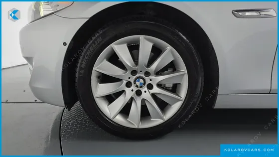 BMW 5 SERIES 528I