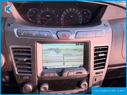 KGM - SSANGYONG KORANDO 4WD CHATEAU 9-SEATER