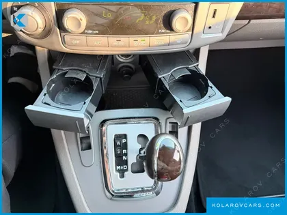 KGM - SSANGYONG KORANDO 4WD CHATEAU 9-SEATER