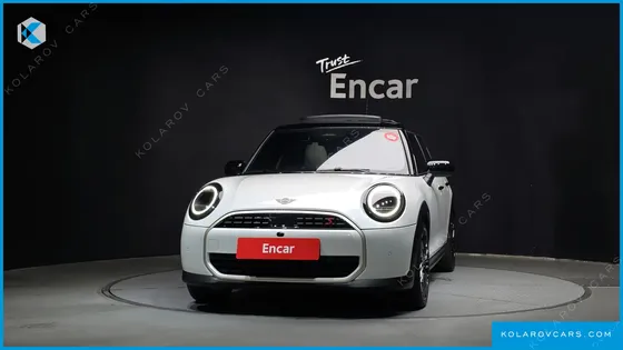 MINI COOPER 5 DOOR FAVOURED