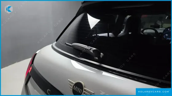 MINI COOPER 5 DOOR FAVOURED