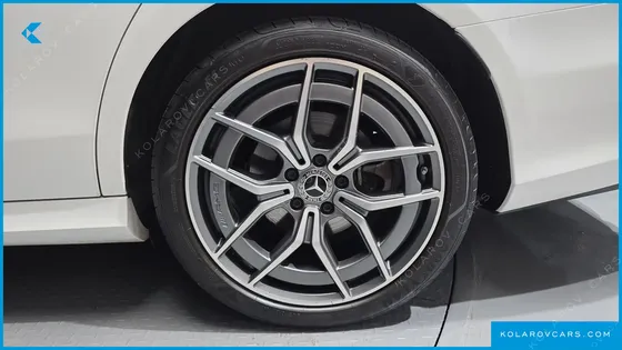 MERCEDES E-CLASS E220D 4MATIC AMG LINE
