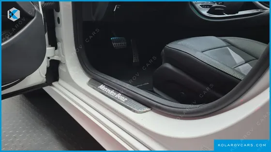 MERCEDES E-CLASS E220D 4MATIC AMG LINE