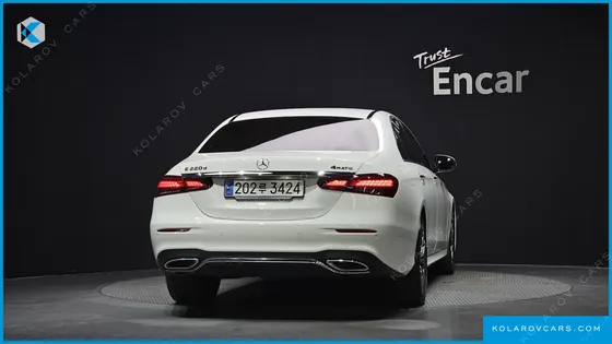 MERCEDES E-CLASS E220D 4MATIC AMG LINE