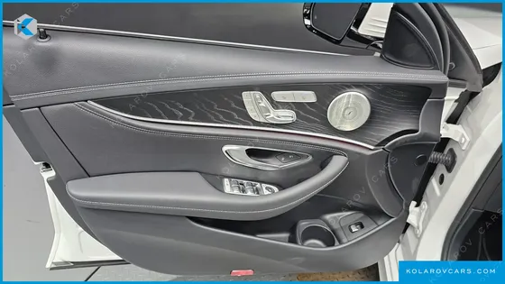 MERCEDES E-CLASS E220D 4MATIC AMG LINE