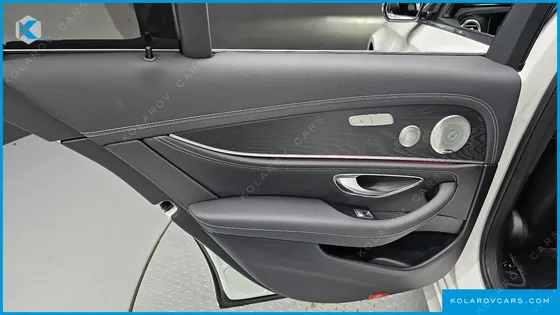 MERCEDES E-CLASS E220D 4MATIC AMG LINE