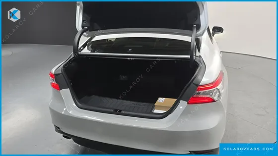 TOYOTA CAMRY 2.5 XLE HYBRID