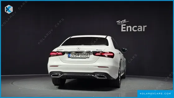 MERCEDES E-CLASS E220D 4MATIC AMG LINE