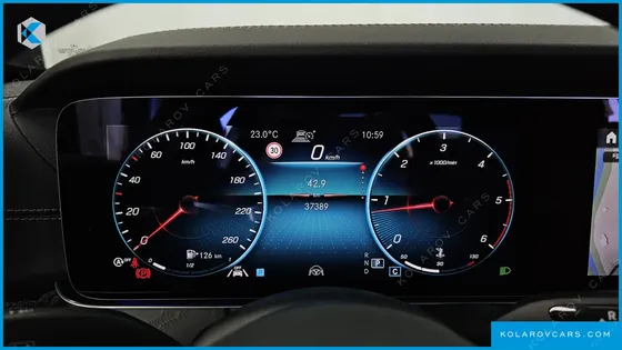 MERCEDES E-CLASS E220D 4MATIC AMG LINE