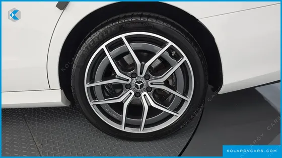 MERCEDES E-CLASS E220D 4MATIC AMG LINE