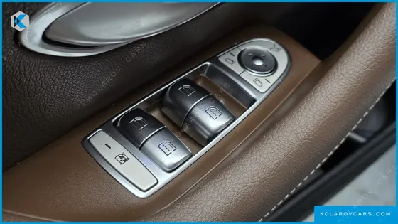 MERCEDES E-CLASS E220D 4MATIC EXCLUSIVE