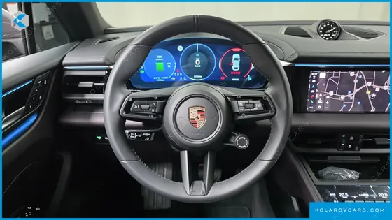 PORSCHE MACAN BASE 4