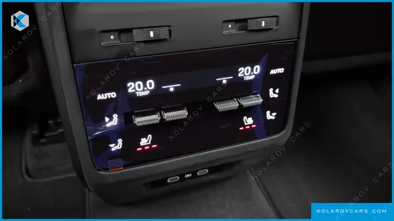PORSCHE MACAN BASE 4