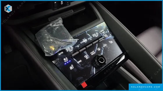 PORSCHE MACAN BASE 4