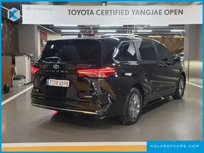 TOYOTA SIENNA 2.5 HYBRID AWD