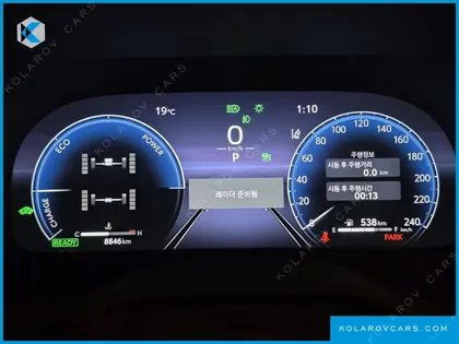 TOYOTA SIENNA 2.5 HYBRID AWD