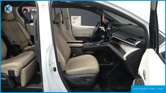 TOYOTA SIENNA 2.5 HYBRID 2WD